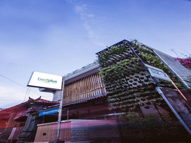 Bedplus Backpacker Kuta Legian Exterior foto